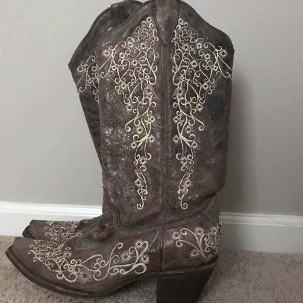 Women’s Corral Cowgirl Boots - Size 8 1/2
